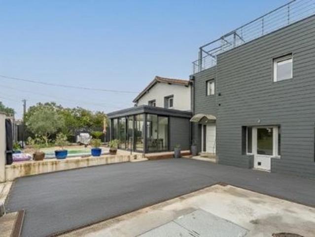 Maison vente à Saint-Jean-d'Angély, Brizambourg