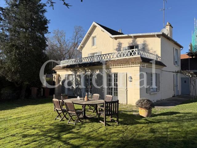 Maison vente à Versailles, Noisy-le-roi