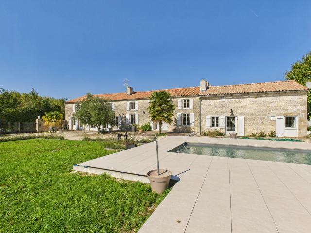 Maison vente à Confolens, Villefagnan