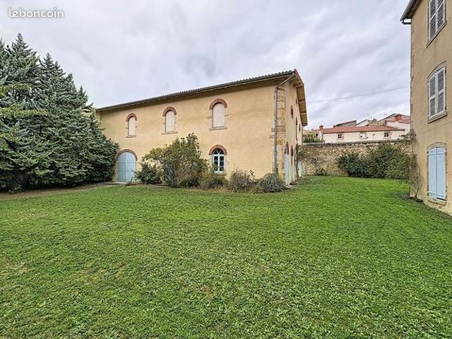 Maison vente à Vic-le-Comte, Puy-de-Dôme