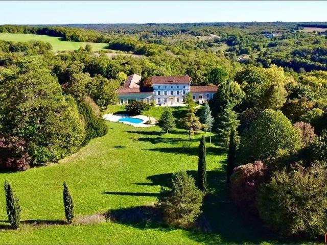 Maison vente à Angoulême, Aignes-et-puypéroux