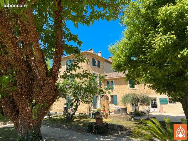 Maison vente à Carpentras, Caderousse