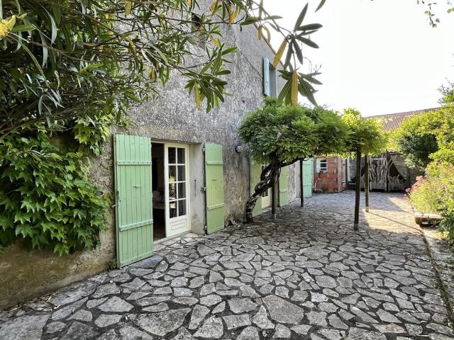 Maison vente à Saintes, Semussac