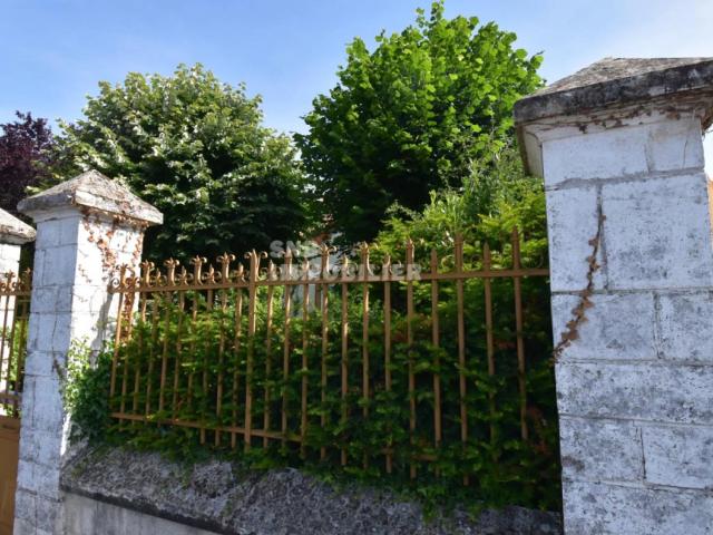 Maison vente à Confolens, Saint-angeau