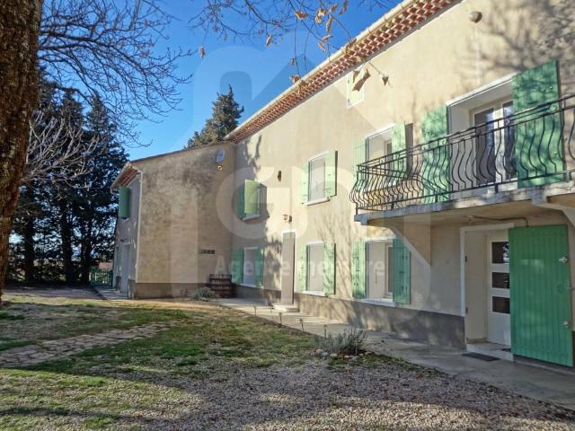 Maison location à Carpentras, Uchaux
