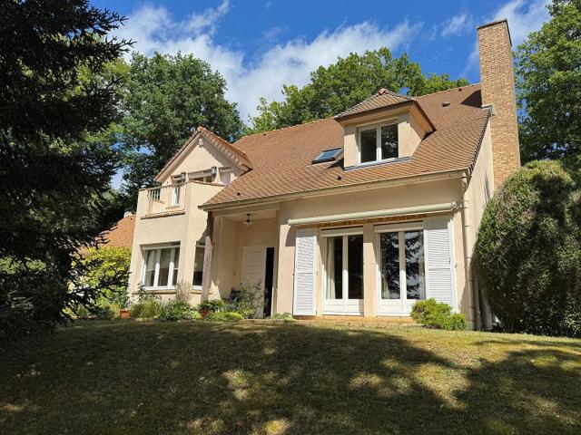 Maison vente à Saint-nom-la-bretèche