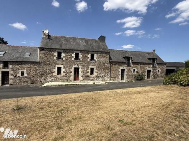 Maison vente à Pont-Melvez, Côtes-d'Armor