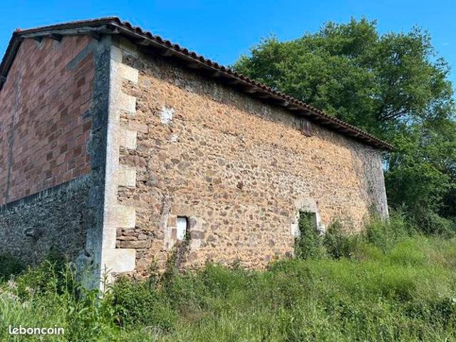 Maison vente à Angoulême, Écuras