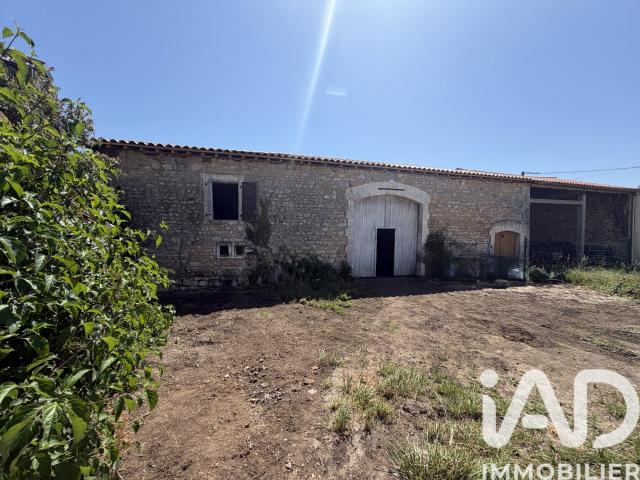 Maison vente à Roprie, Dirac