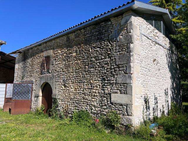 Maison vente à Saintes, Chérac