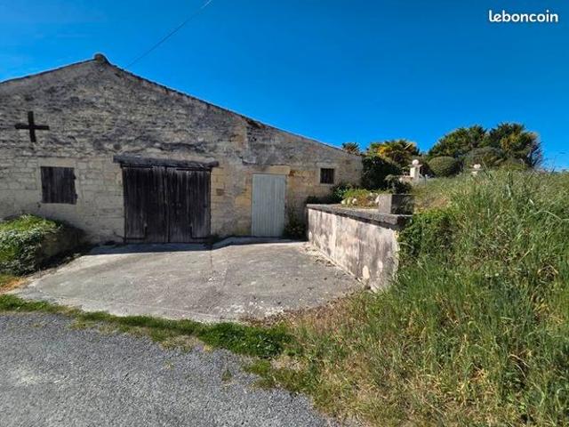 Maison vente à Saintes