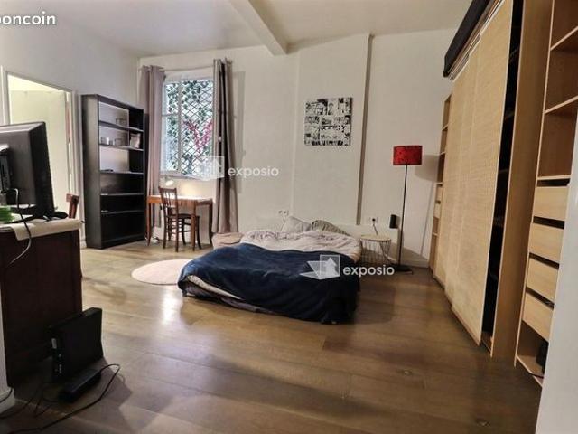 Maison vente à Paris, Île-de-France