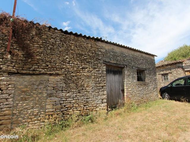 Maison vente à Saint-Georges-de-Noisné, Deux-Sèvres