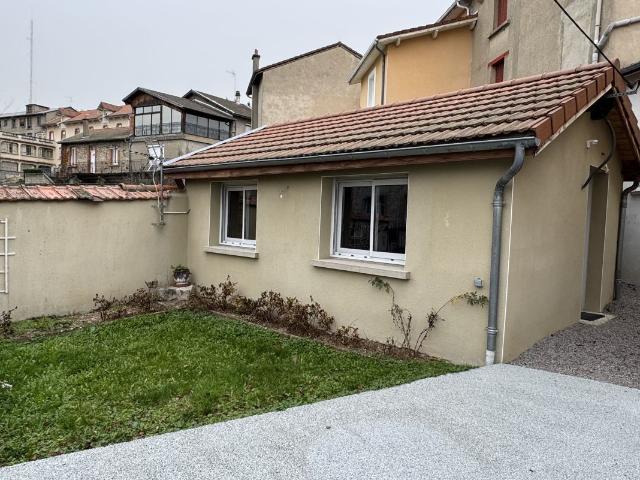 Maison location à Thiers, Saint-victor-montvianeix