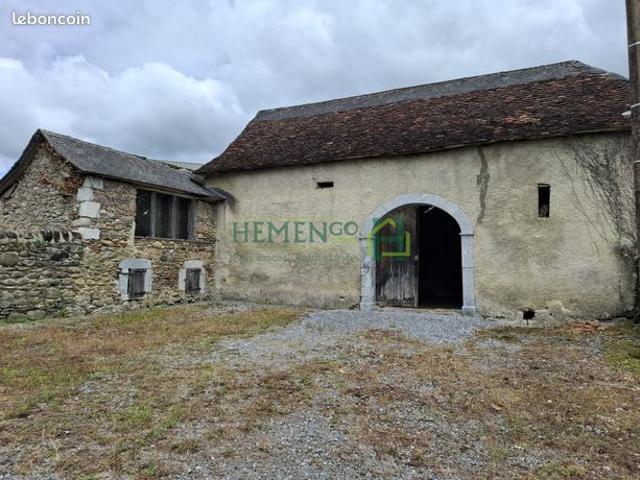 Maison vente à Oloron-Sainte-Marie, Trois-villes
