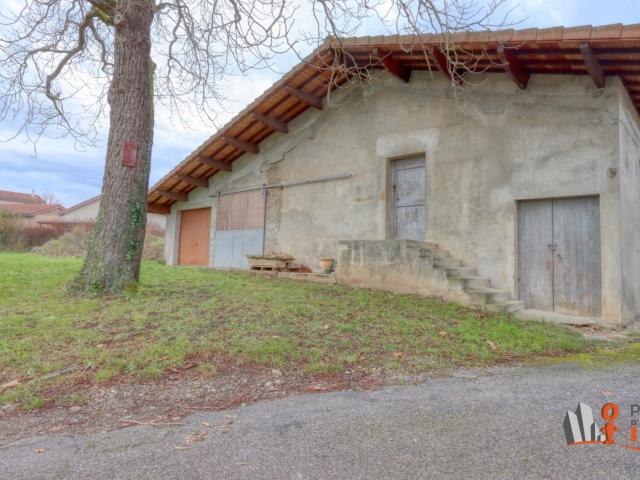 Maison vente à La Tour-du-Pin, Four