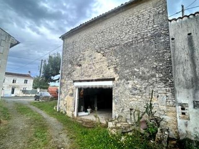 Maison vente à Saint-Jean-d'Angély, Aumagne