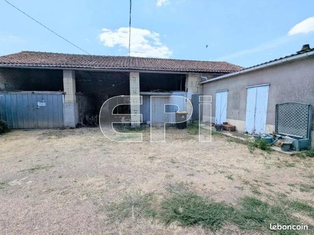 Maison vente à Châtellerault, Basses