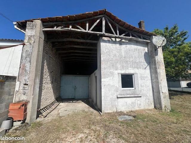 Maison vente à Saintes, Corme-ecluse