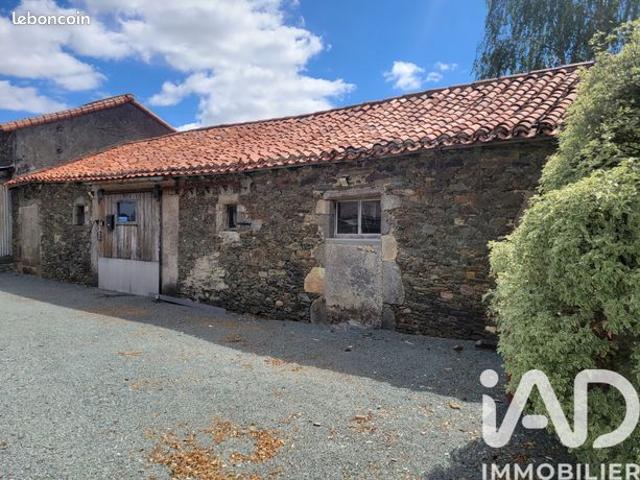 Maison vente à Fontenay-le-Comte, Réaumur