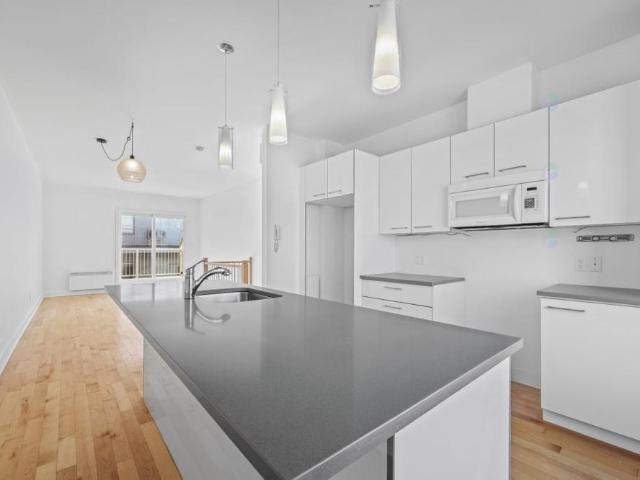 Apartment for rent in St. Leonard's, Quebec