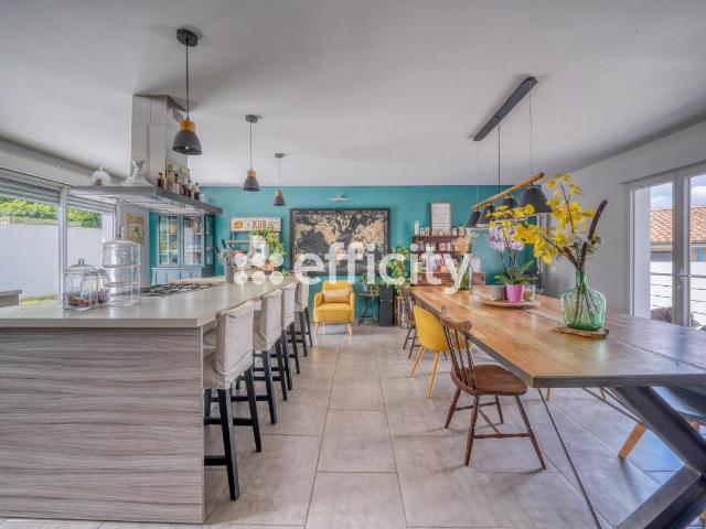 Maison vente à Bordeaux, Artigues-près-bordeaux