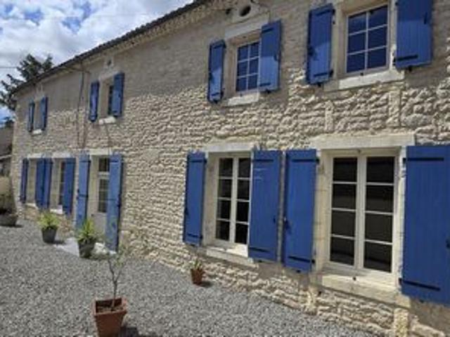 Maison vente à Saint-Jean-d'Angély, Loiré-sur-nie