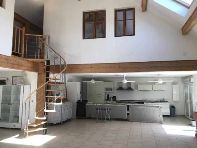 Maison vente à Chalon-sur-Saône, Lux