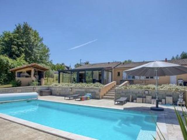 Maison vente à Périgueux, Atur