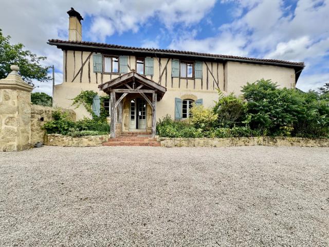 Maison vente à Mirande, Courties