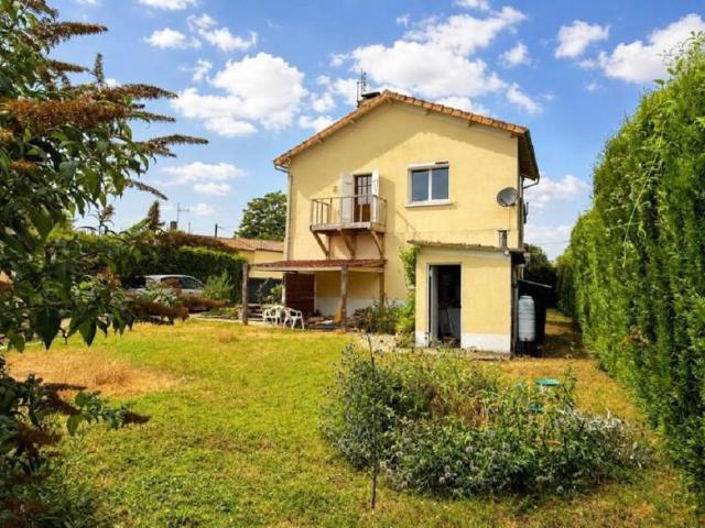 Maison vente à Confolens, Aigre