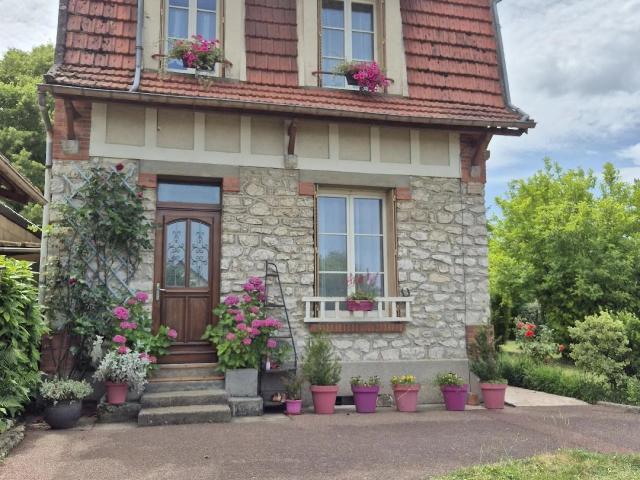 Maison vente à Fontainebleau, Larchant