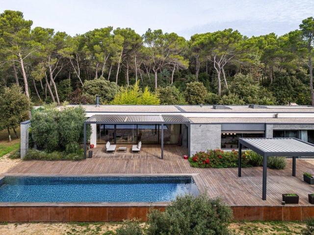 Maison vente à Aix-en-Provence, Saint-marc-jaumegarde