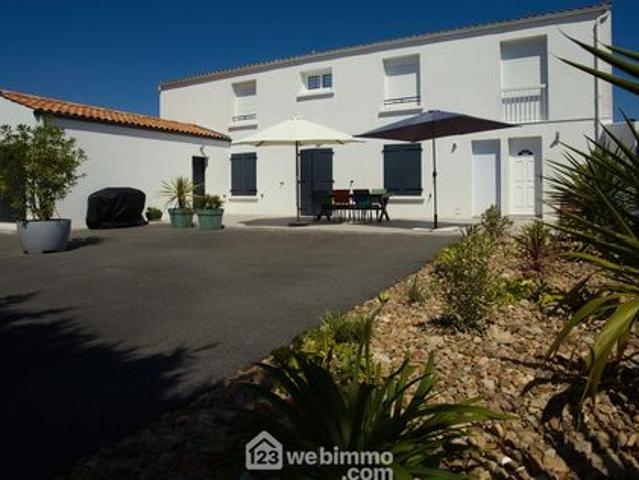 Villa vente à Arsenal, La Rochelle