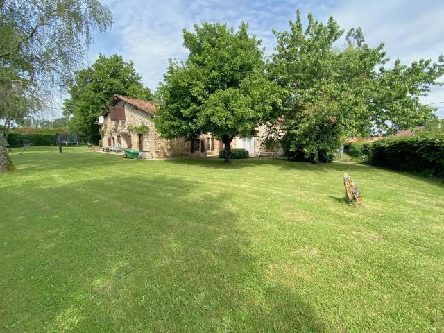 Maison vente à Confolens, Chasseneuil-sur-bonnieure