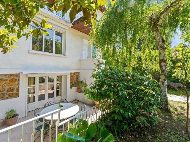 Maison vente à Marnes-la-coquette