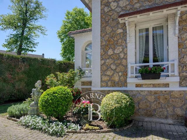 Maison vente à Nanterre, Vaucresson