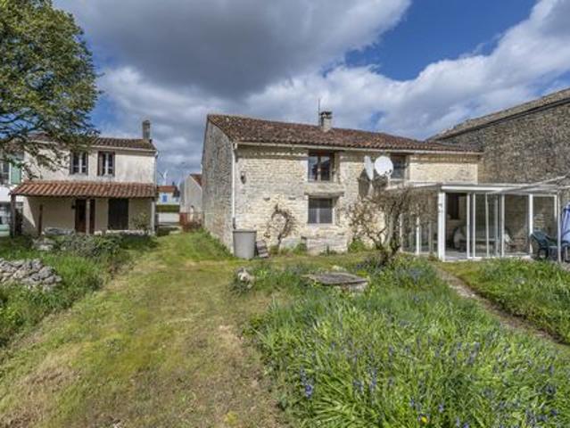 Maison vente à Saint-Jean-d'Angély, Coivert