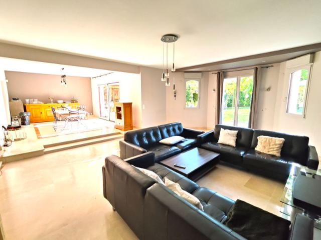 Maison vente à Saint-Germain-en-Laye, Carrières-sur-seine