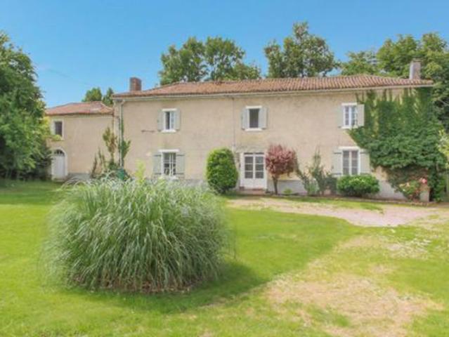 Maison vente à Parthenay, Louin