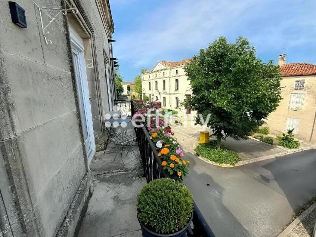 Maison vente à Confolens, Villefagnan