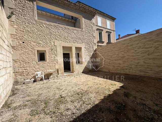 Maison vente à Arles, La Salle Les Alpes