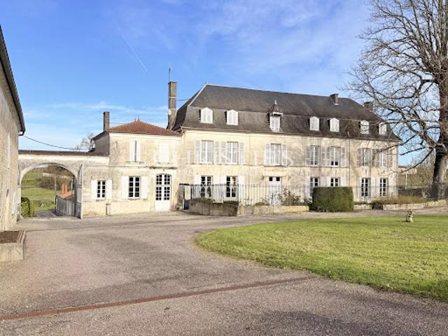 Maison vente à Cognac