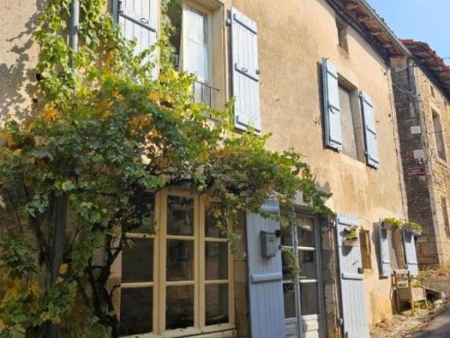 Maison vente à Confolens, Nanteuil-en-vallée