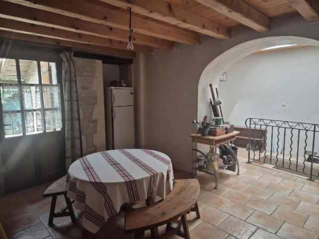 Maison vente à Saint-Jean-d'Angély, Bernay-saint-martin