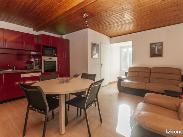 Maison vente à Nontron, Saint-martial-de-valette