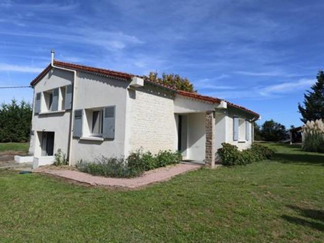 Villa vente à Confolens, Courcôme