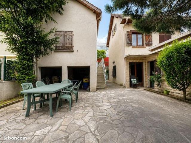 Maison vente à Dreux, Montreuil