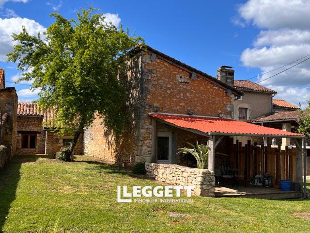 Maison vente à Nontron, Javerlhac-et-la-chapelle-saint-robert