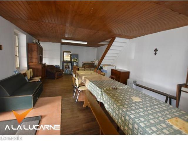 Maison vente à Bressuire, Cirière
